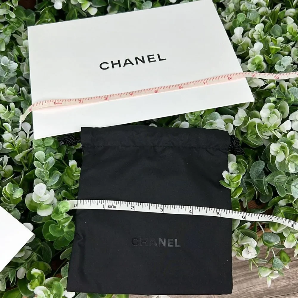 CHANEL Blank Card & Drawstring Pouch Gift Set